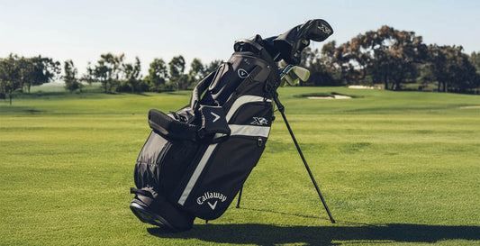 What’s included in a complete golf set?