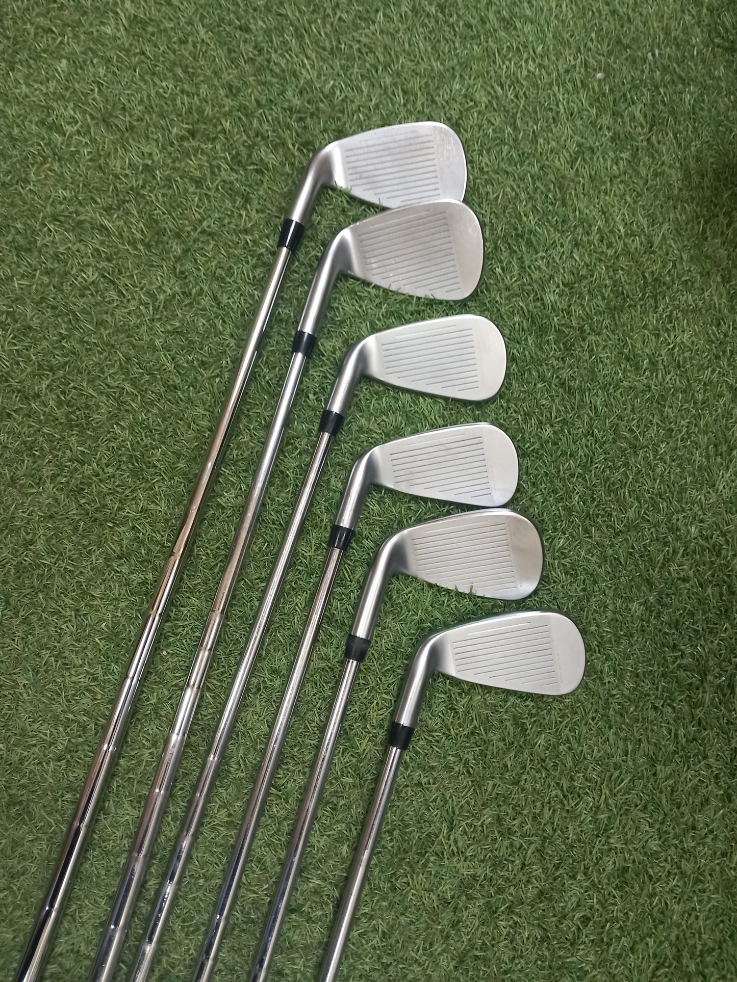 Cobra Golf Ltd X Mens Right Hand Irons 5-PW Regular Pre Owned
