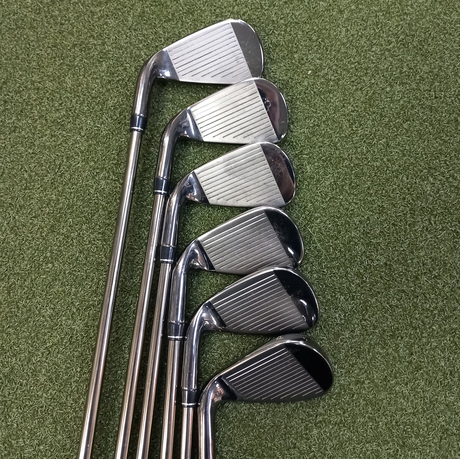 Callaway Golf Big Bertha 2023 Mens Right Hand Irons 5-PW Graphite Regular Pre Owned