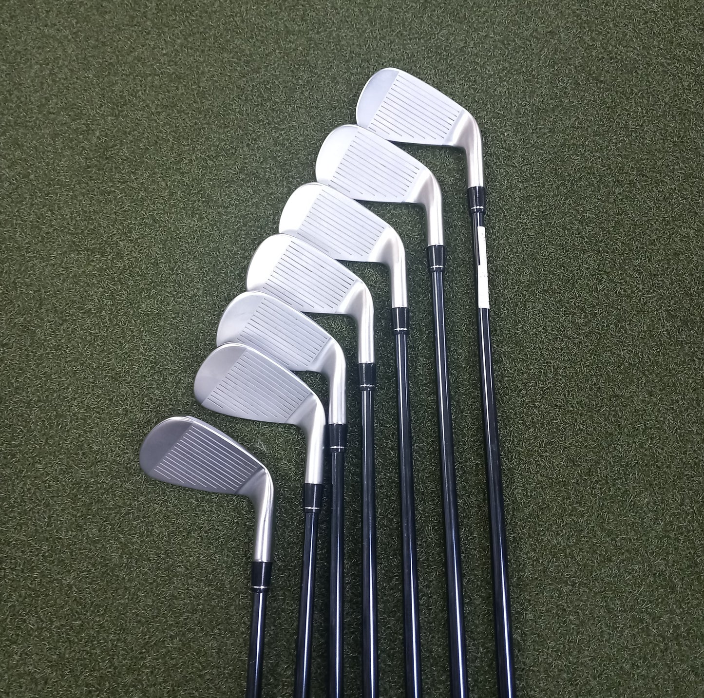 Callaway Golf Apex Ai200 Mens Left Hand Irons 5-GW Graphite Regular Pre owned