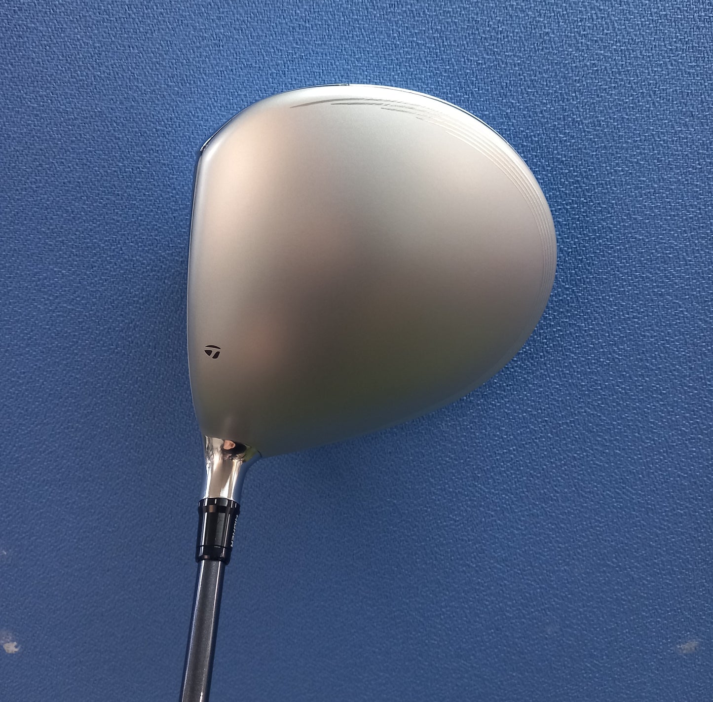 TaylorMade Qi35 Designer Series Driver Mens Right Hand 9 Stiff Ex Demo Silver