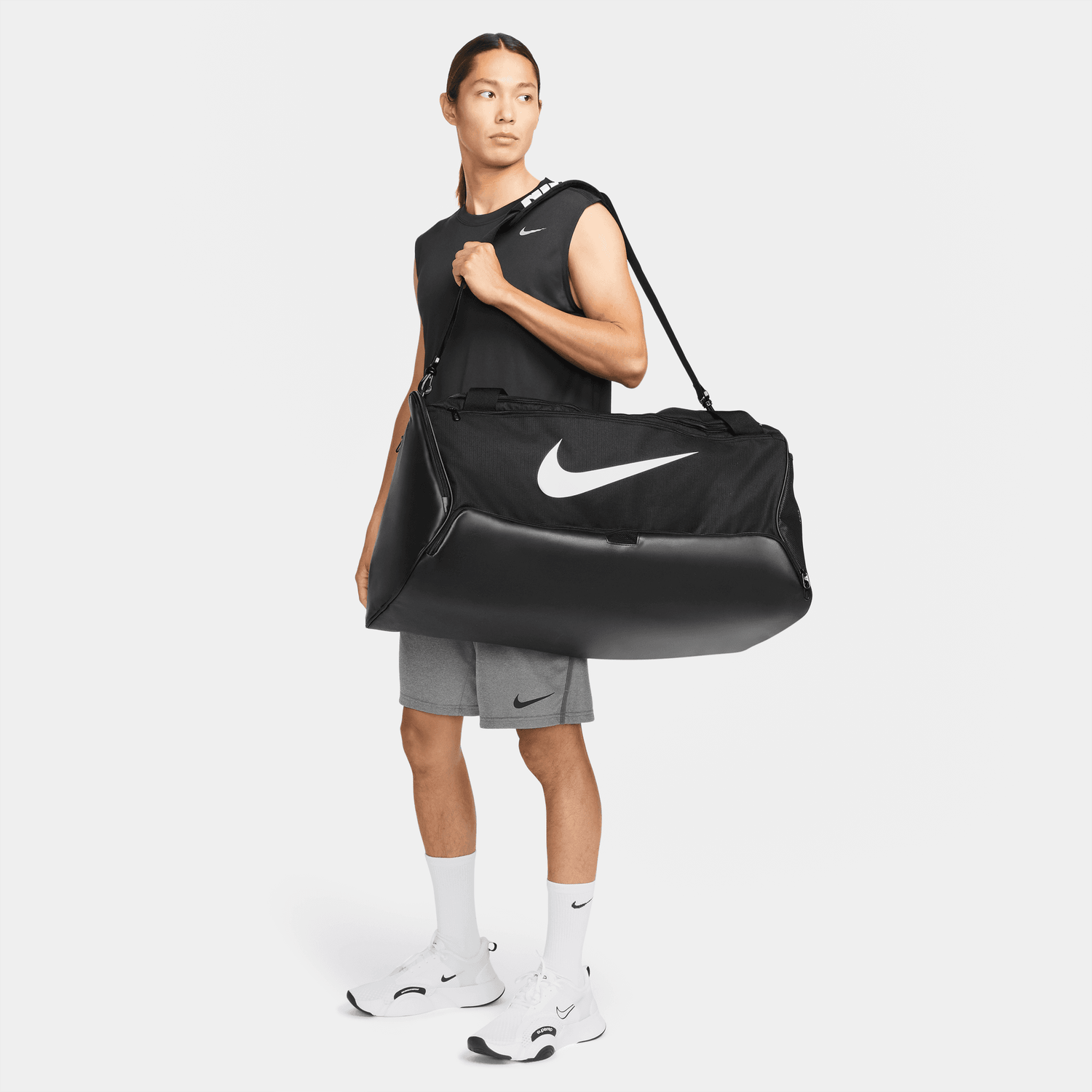 Nike Golf Brasilia 9.5 Training Duffle Holdall Bag 95L DO9193   
